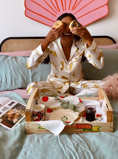 Breakfast in Bed with Yolke