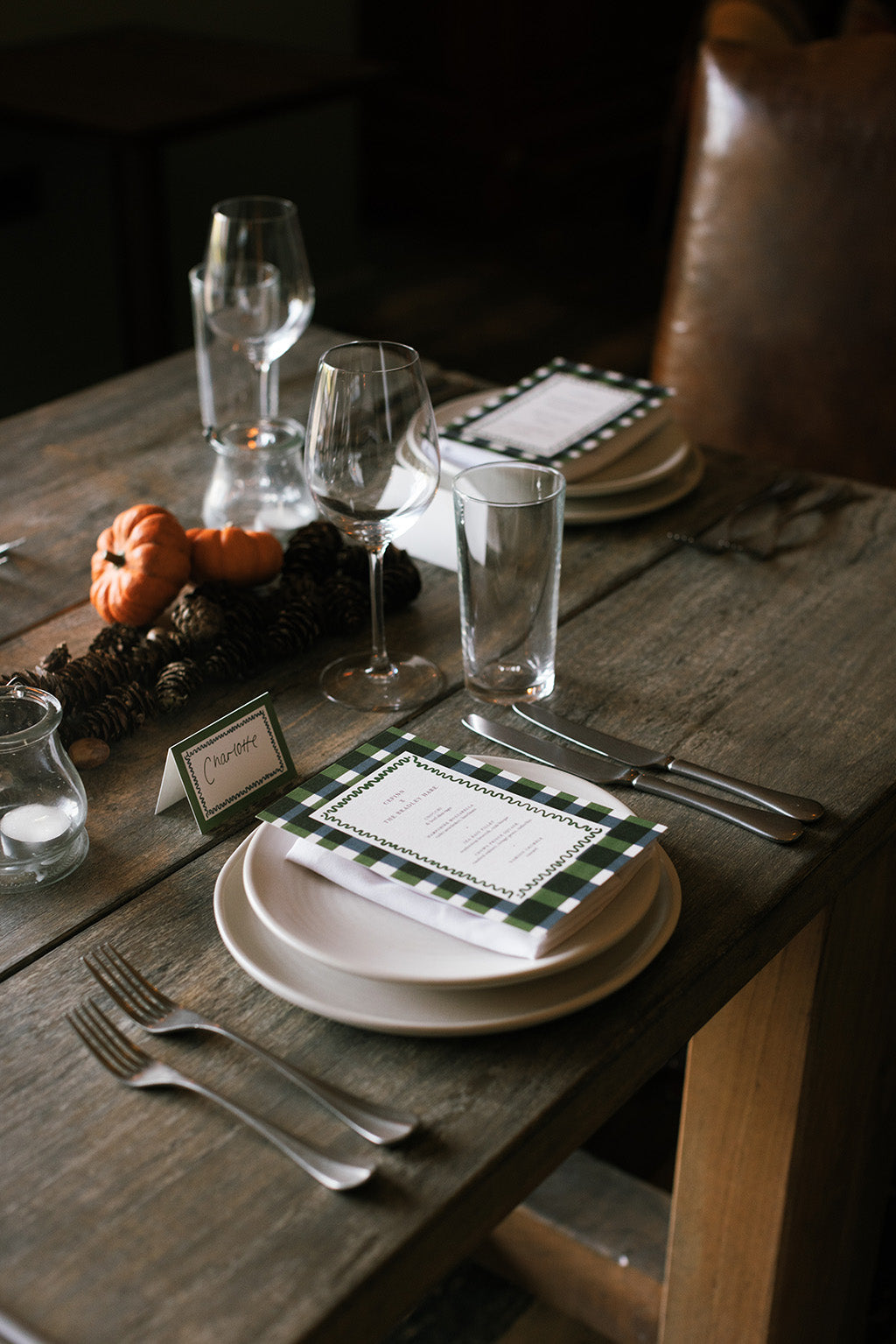Cefinn event table with menus by Romeo and Jules