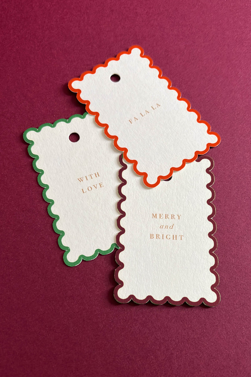 Christmas scallop gift tag